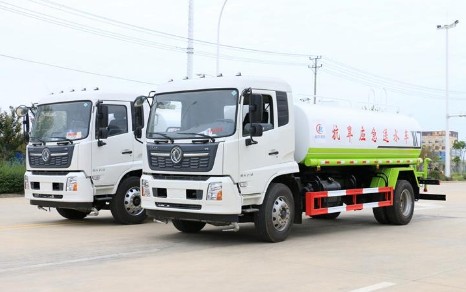 程力國(guó)六灑水車(chē)圖片 程力國(guó)六灑水車(chē)圖片